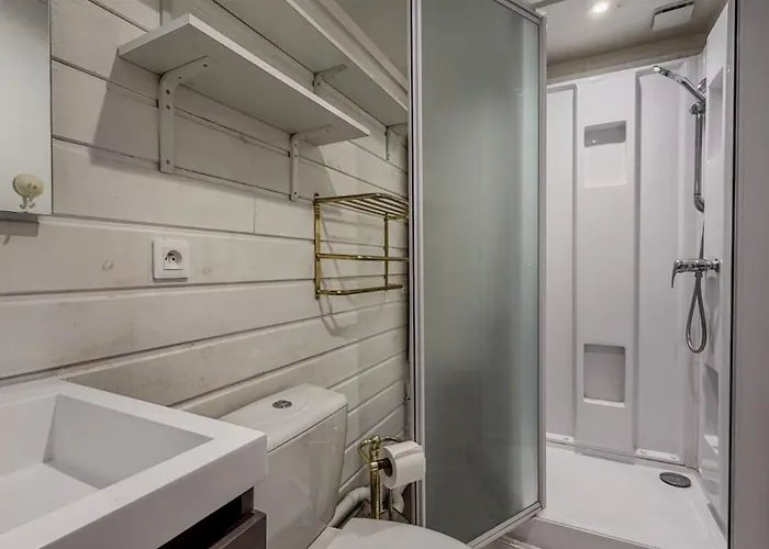 Petit Ideal A La Campagne Avec Parking Auguaise